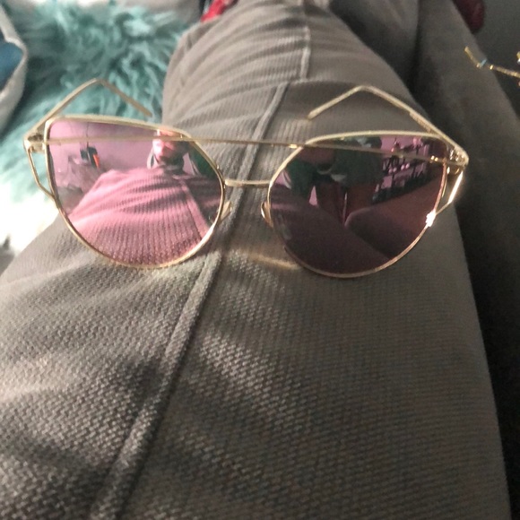 Pink and Gold Fashion Sunglasses - Picture 2 of 3